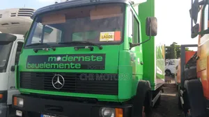 Mercedes 814 Green Colour 20fit