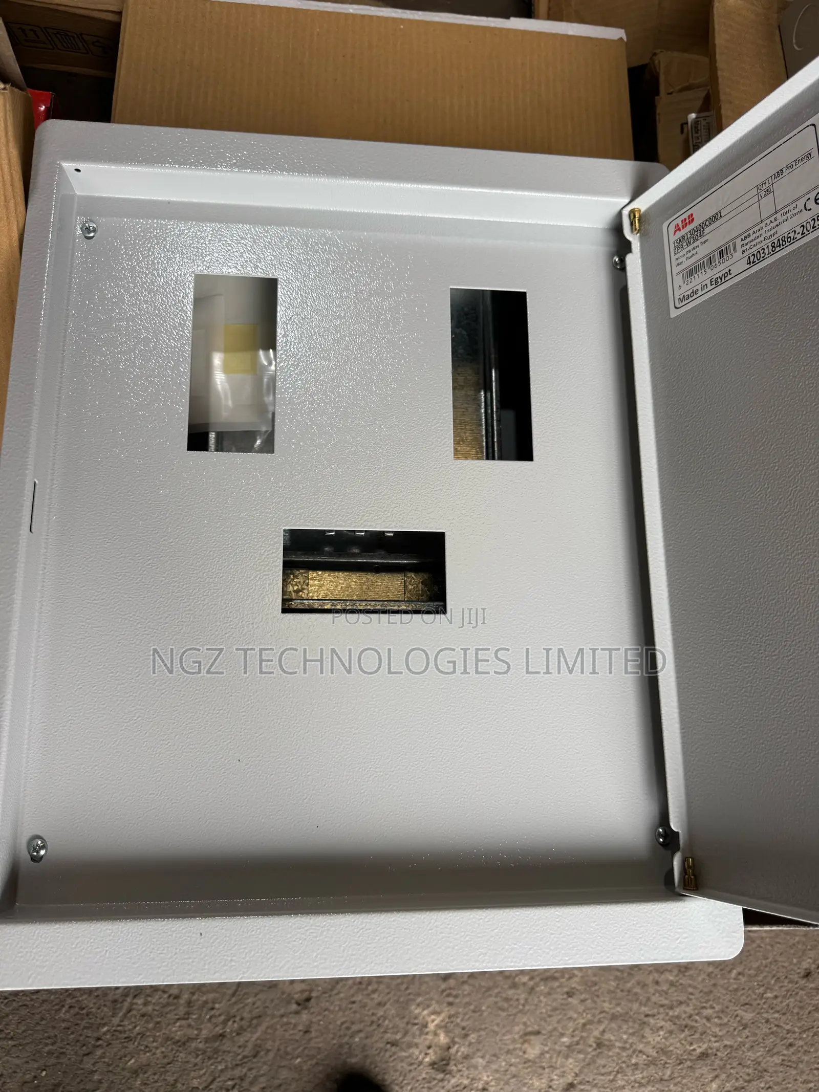 ABB Distribution Board Primo D4 4 Ways 3 Phase