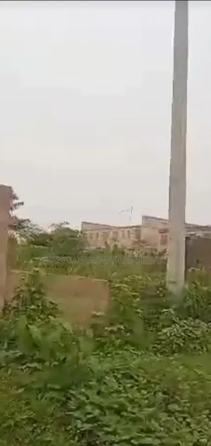 200×200 (4 Plots of Land)