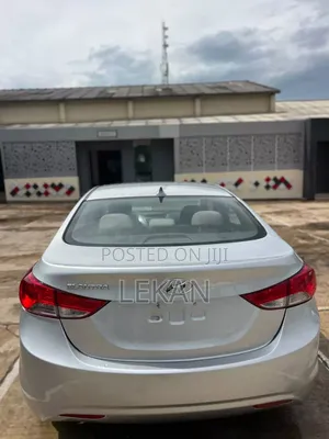 Hyundai Elantra 2014 Silver