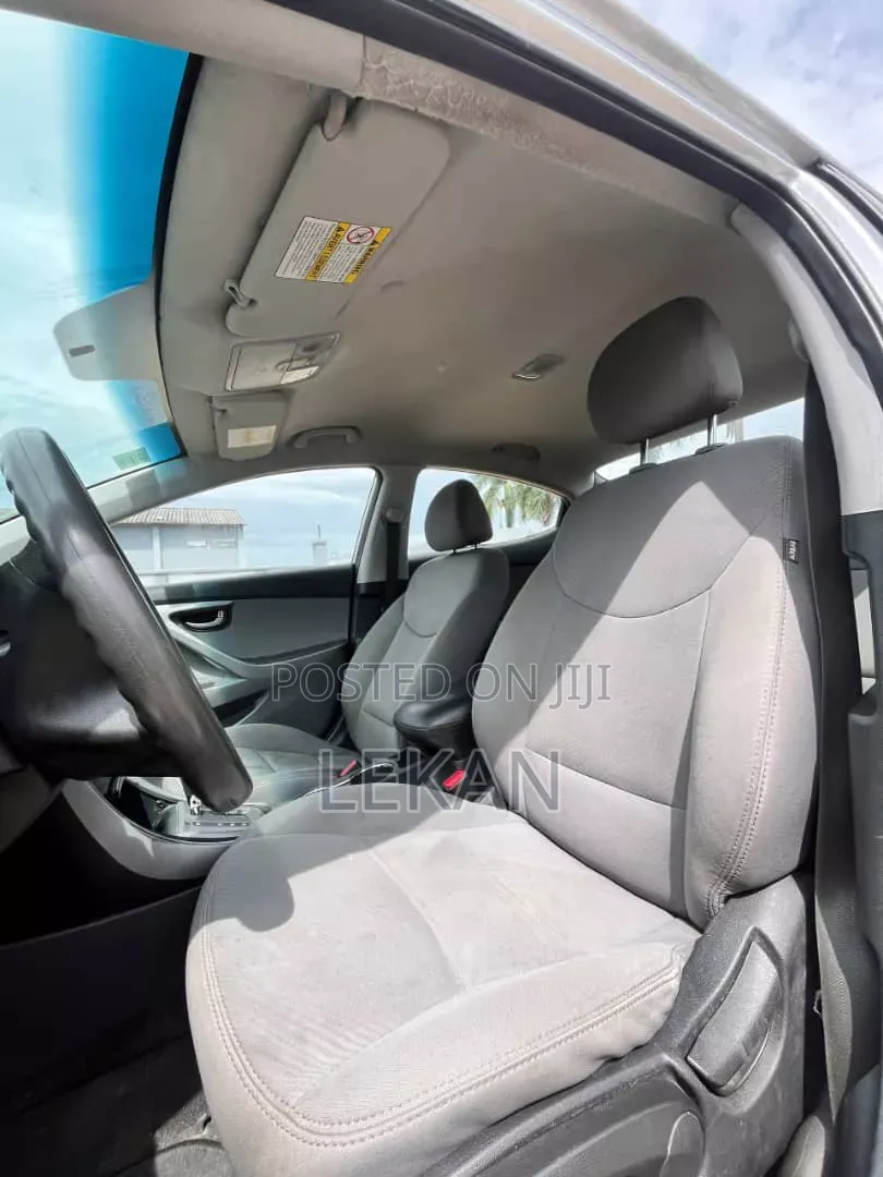 Hyundai Elantra 2014 Silver
