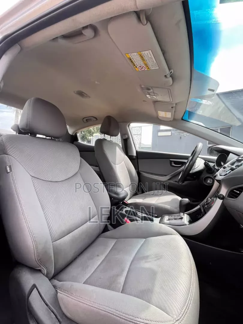 Hyundai Elantra 2014 Silver