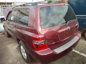 Toyota Highlander V6 2005 Red