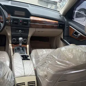 Mercedes-Benz GLK-Class 350 4MATIC 2012 White