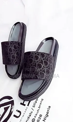 AKUH BRAND Handmade Men's Leather Slippers – Black