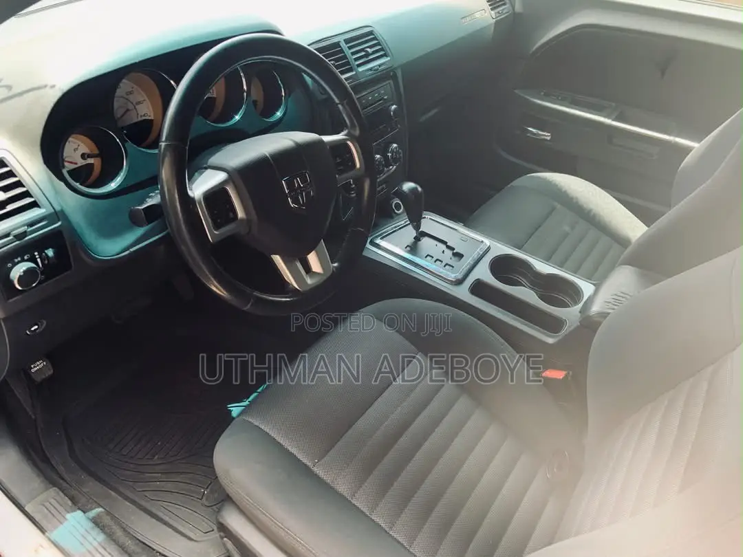 Dodge Challenger SXT 2dr Coupe (3.6L 6cyl 5A) 2014 White