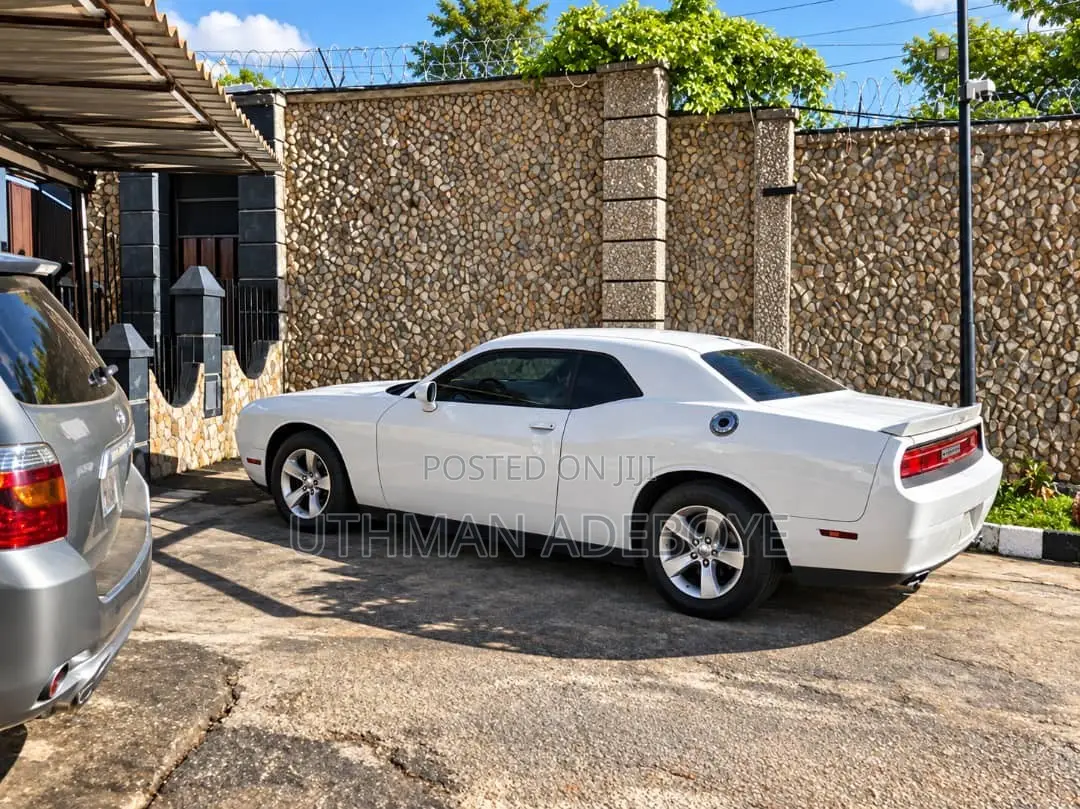 Dodge Challenger SXT 2dr Coupe (3.6L 6cyl 5A) 2014 White
