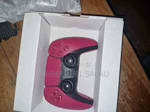 DualSense Controller