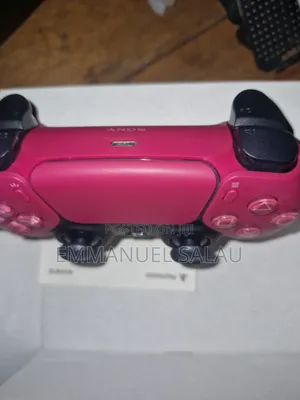 DualSense Controller