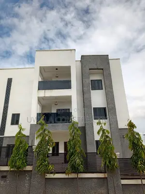 5bdrm Apartment in Kaura for sale