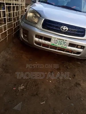 Toyota RAV4 Automatic 2003 Silver