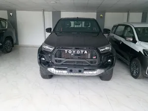 New Toyota Hilux 2026 Black