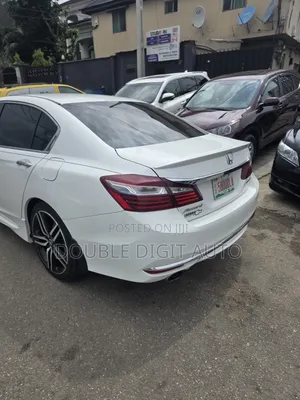 Honda Accord Sport SE 4dr Sedan FWD (2.4L 4cyl 2A) 2017 White