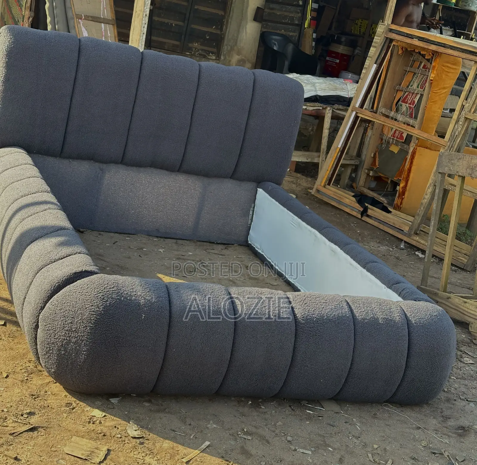 Brand New Bubble 6/4 Bedframe Available for Immediate Pickup