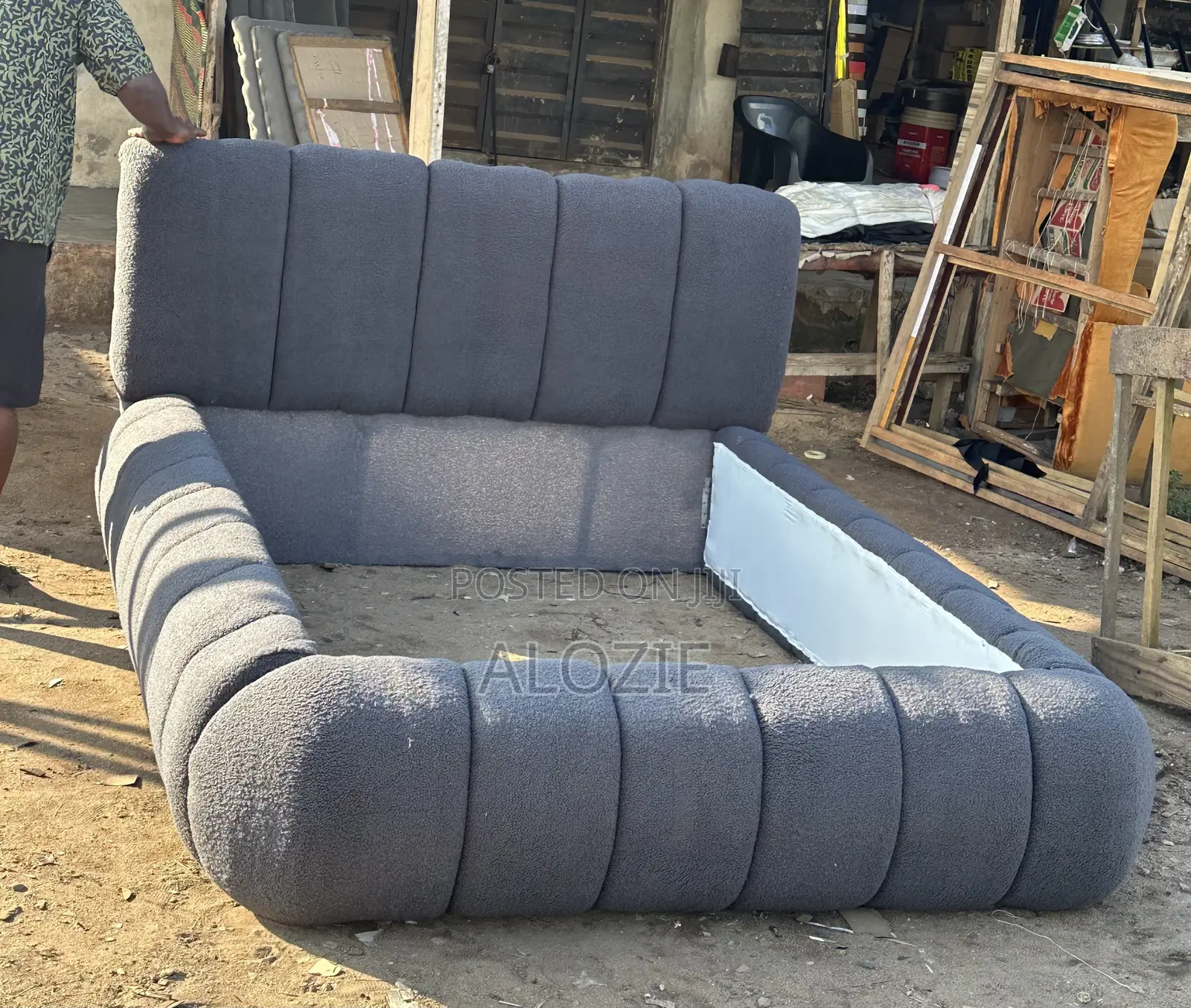 Brand New Bubble 6/4 Bedframe Available for Immediate Pickup