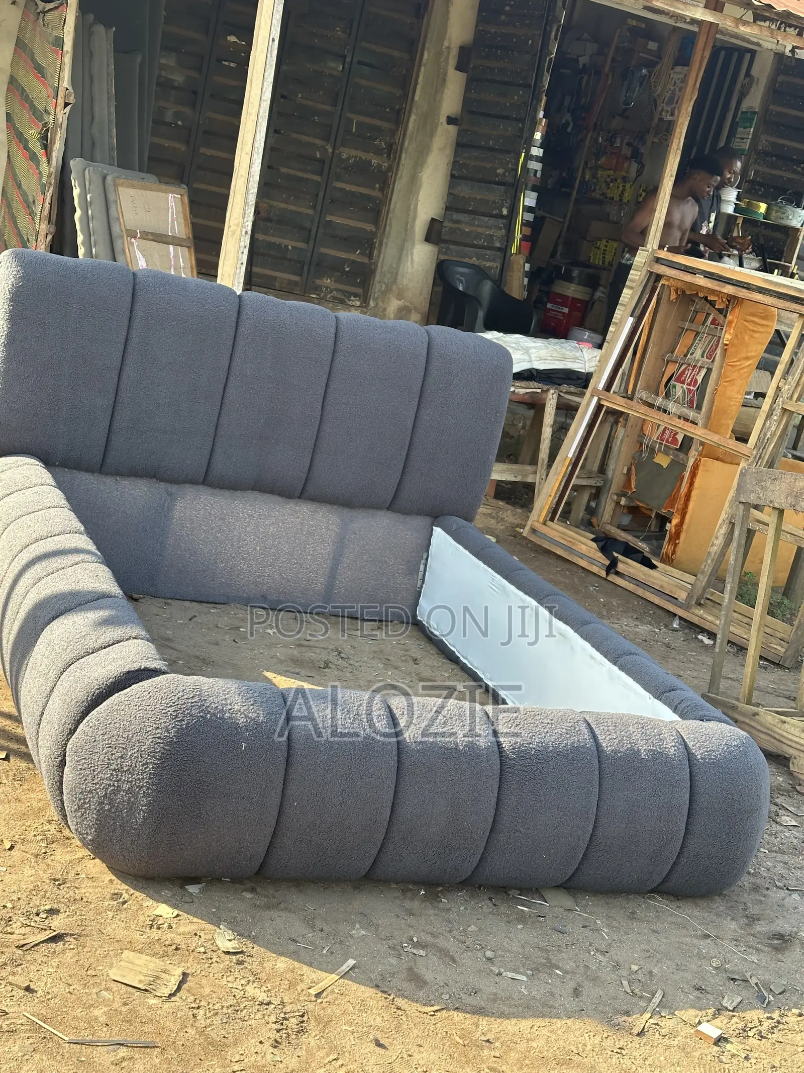 Brand New Bubble 6/4 Bedframe Available for Immediate Pickup