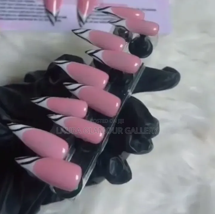 Presson Nails