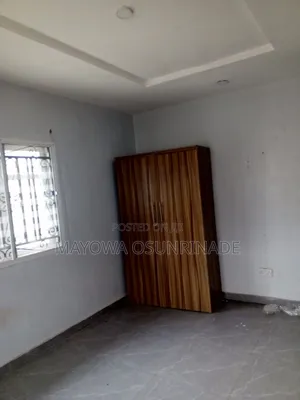 3bdrm Apartment in Ologuneru for rent