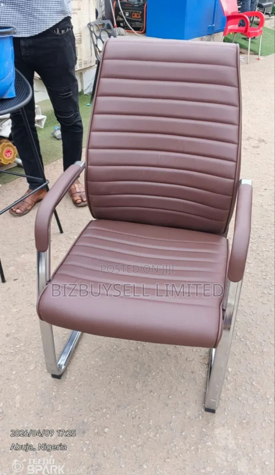 Executive Leather Visitors and Conference Chair.