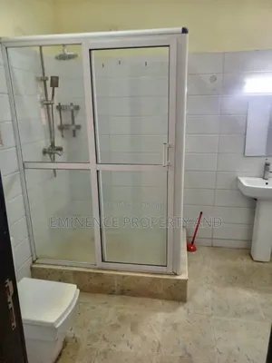 3bdrm Apartment in Lekki Phase 1 for rent