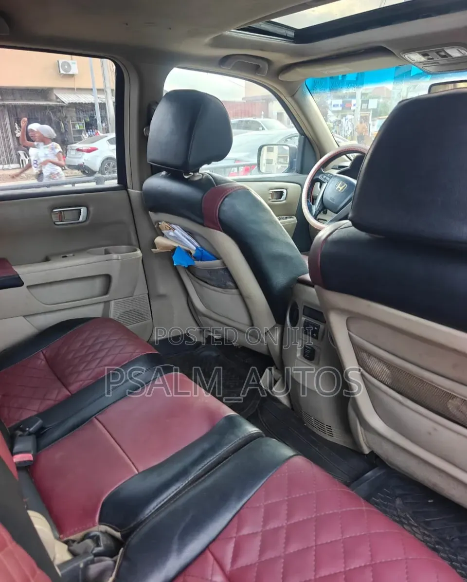 Honda Pilot 2011 Red