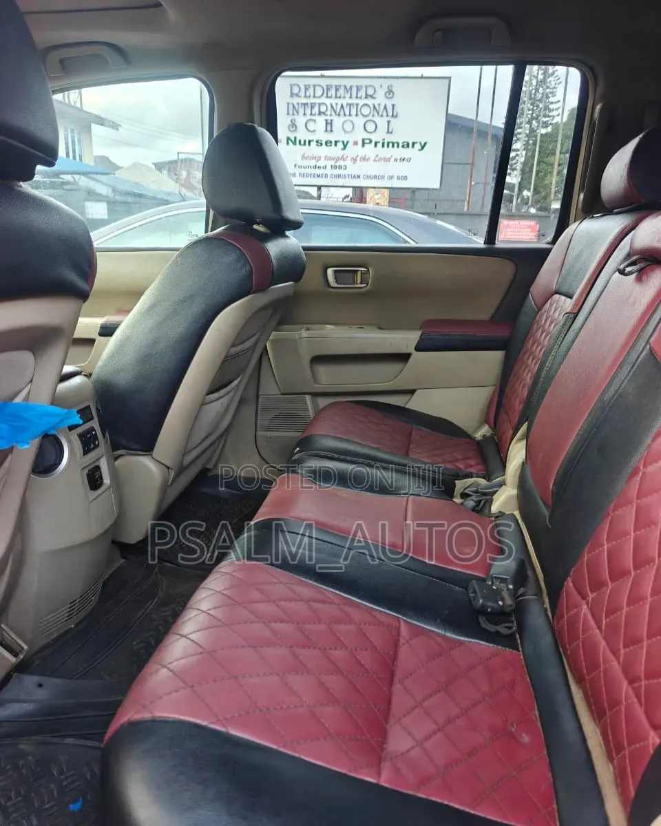 Honda Pilot 2011 Red
