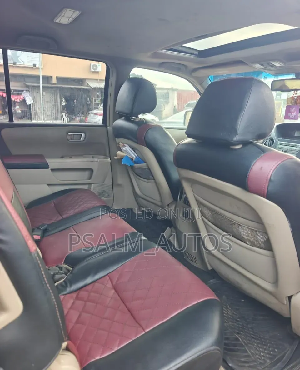 Honda Pilot 2011 Red
