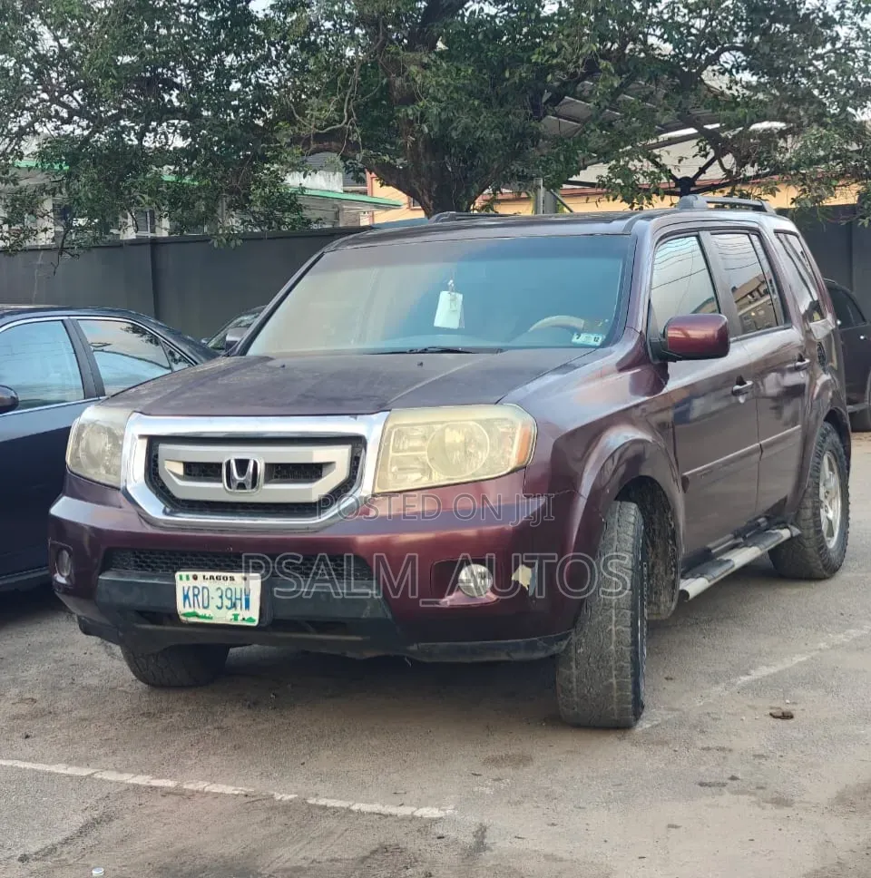 Honda Pilot 2011 Red