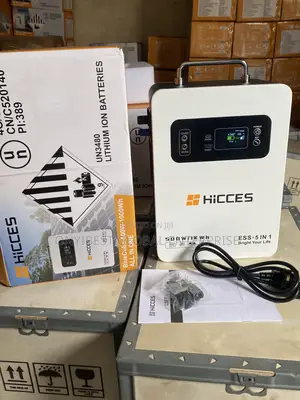 1KWh Rechargeable Solar Generator