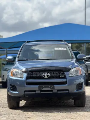 Toyota RAV4 V6 2009 Blue