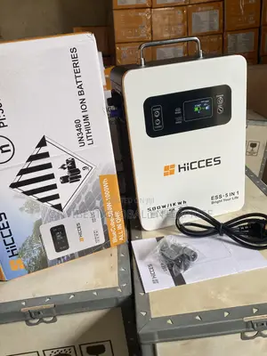 HiCeeS Portable Solar Generator