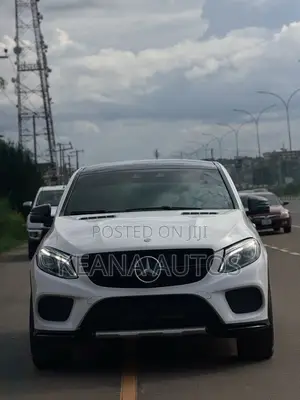 Mercedes-Benz GLE-Class 2017 White