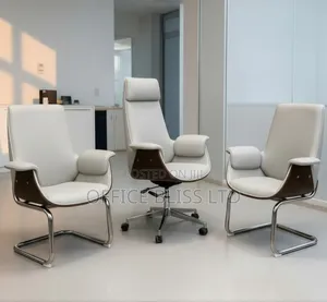 A Set of Executive Venner Curved Office Chair With (2) Visitors Chairs