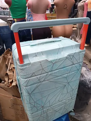 Medium Wide Pole Rubber Travelling Luggage