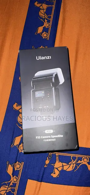 Ulanzi F32 Flash