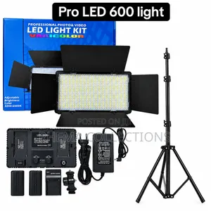 Rechargeable Pro Led 600 and Tripod Stand
