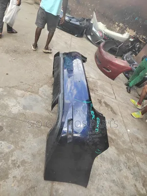Back Bumper Es350 2018