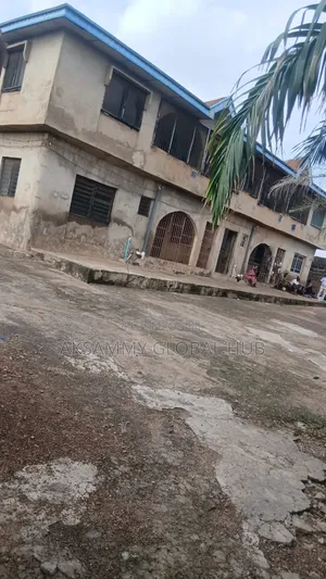 12bdrm Block of Flats in Muslim, Olorunsogo for sale