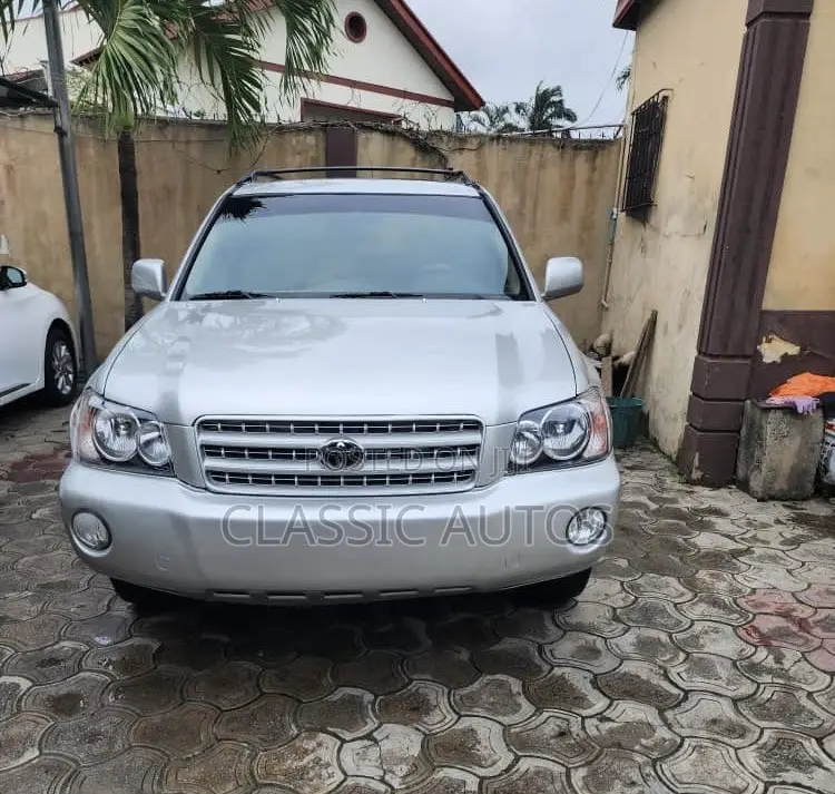 Toyota Highlander 2005 Silver