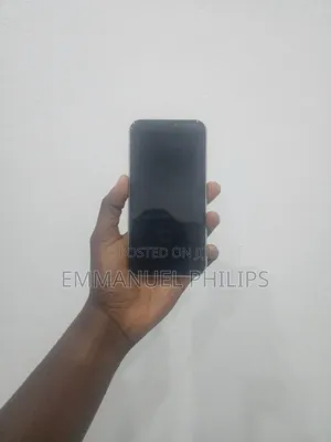 Apple iPhone 11 64 GB White