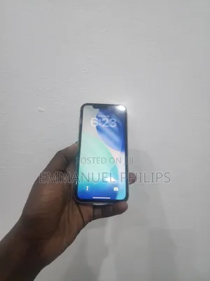 Apple iPhone 11 64 GB White