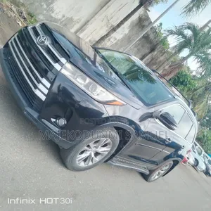 Toyota Highlander XLE 4dr SUV AWD (3.5L 6cyl 6A) 2015 Black