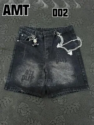 Short Jeans