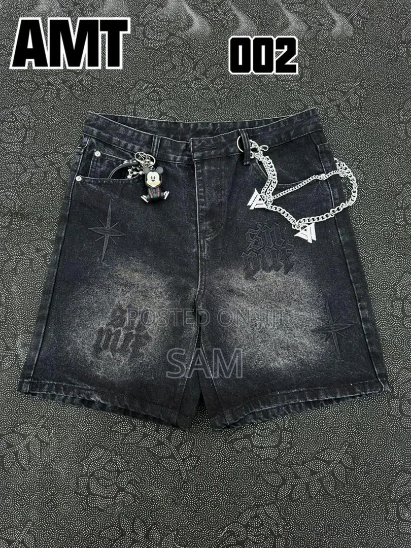 Short Jeans