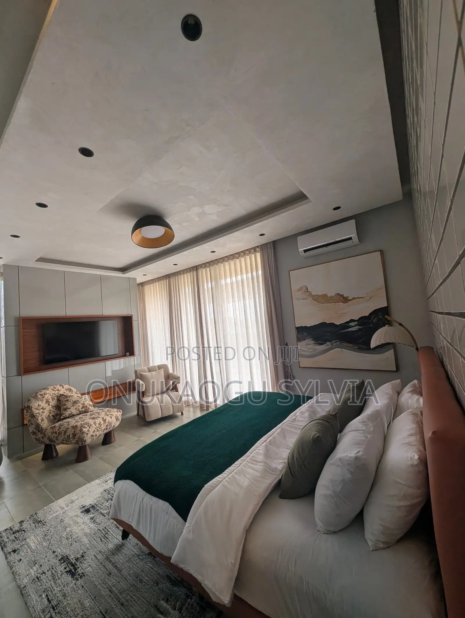 3 Bedroom Minimalist Cottage With Pool