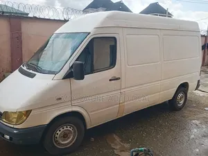 Mercedes-Benz Sprinter 2005 White