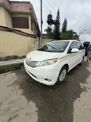 Toyota Sienna 2015 White