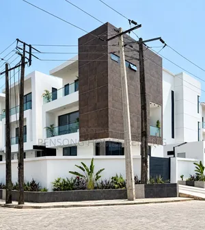 4bdrm Duplex in Lekki Right for rent