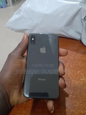 Apple iPhone X 64 GB Gray