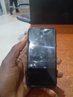 Apple iPhone X 64 GB Gray